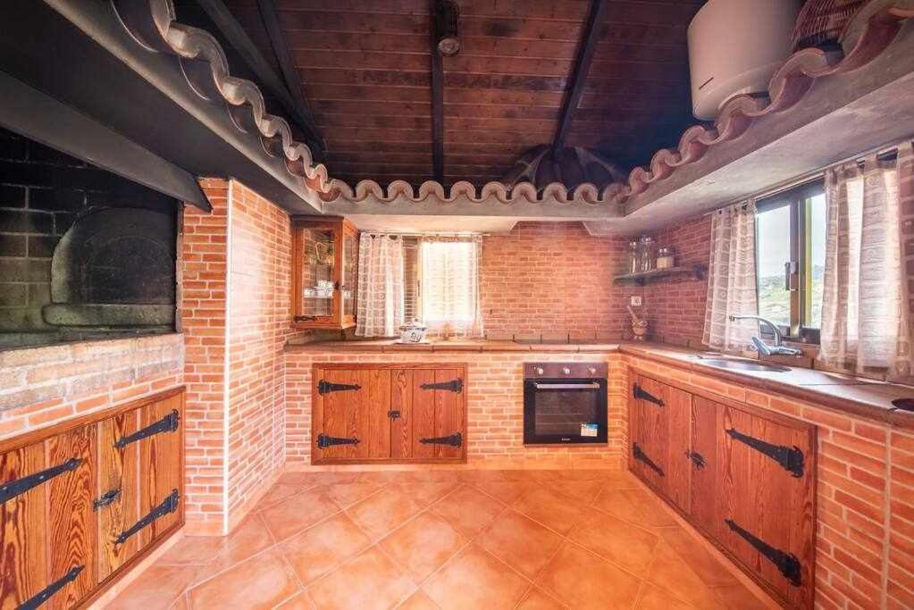Lombo Cesteiro Guesthouse Tabua  Экстерьер фото