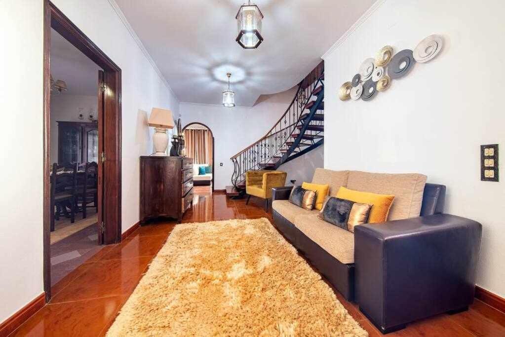 Lombo Cesteiro Guesthouse Tabua  Экстерьер фото
