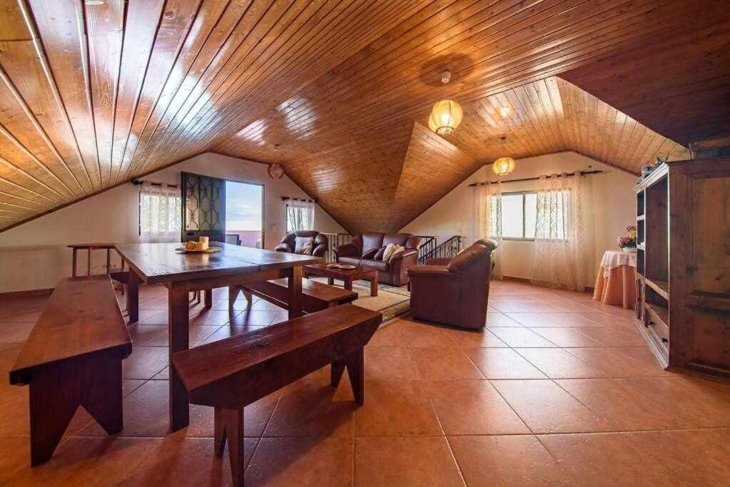 Lombo Cesteiro Guesthouse Tabua  Экстерьер фото
