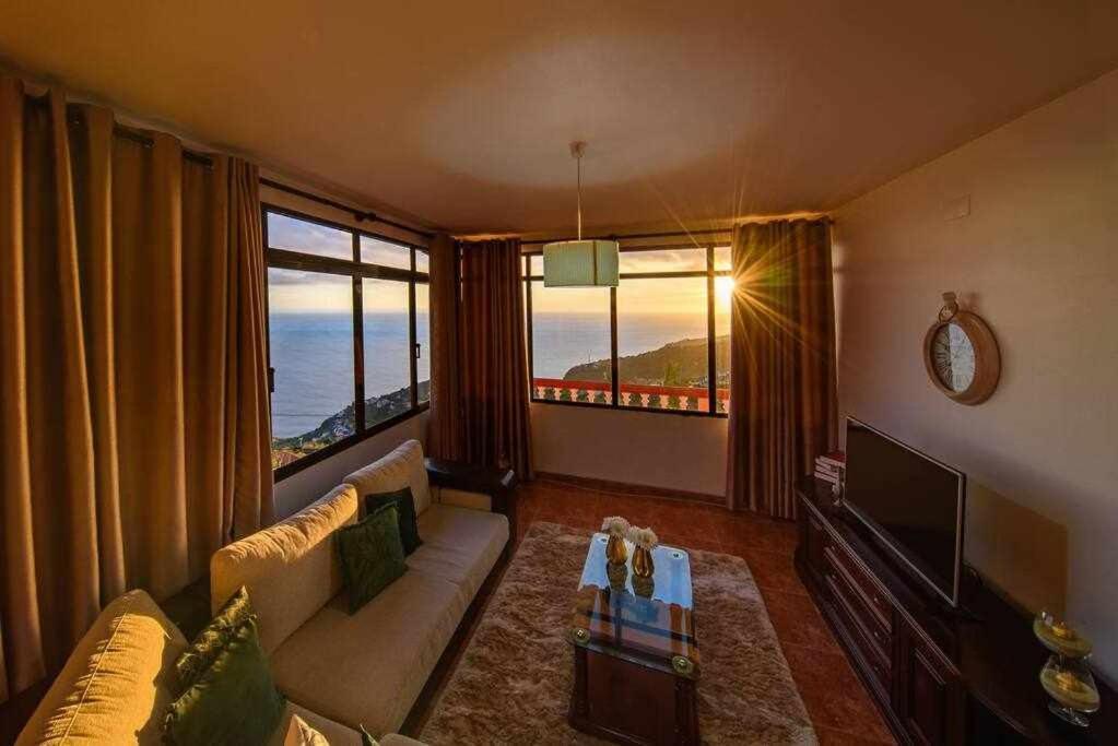 Lombo Cesteiro Guesthouse Tabua  Экстерьер фото